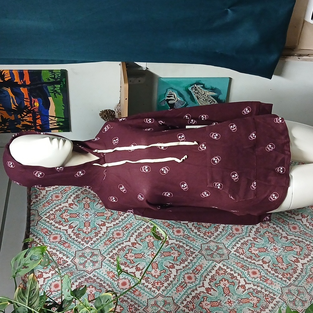 NWT No Boundaries Maroon Skull Hoodie, Size XS